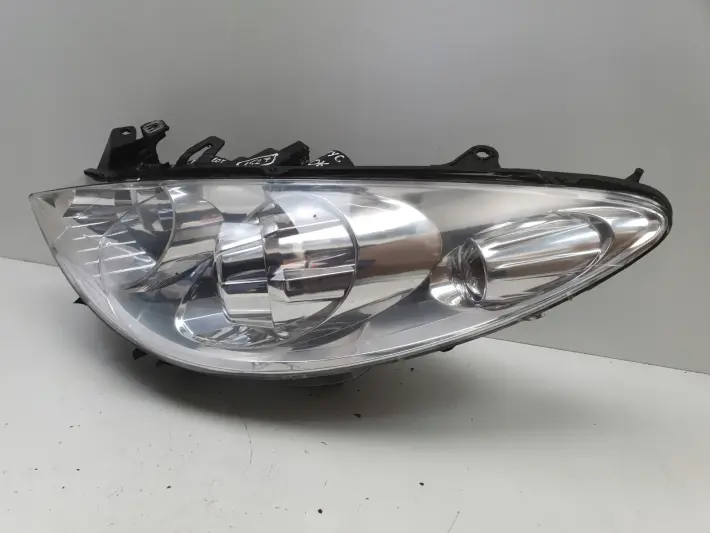 Peugeot 307 05-08r LIFT PRZEDNIA LAMPA LEWA lewy przód