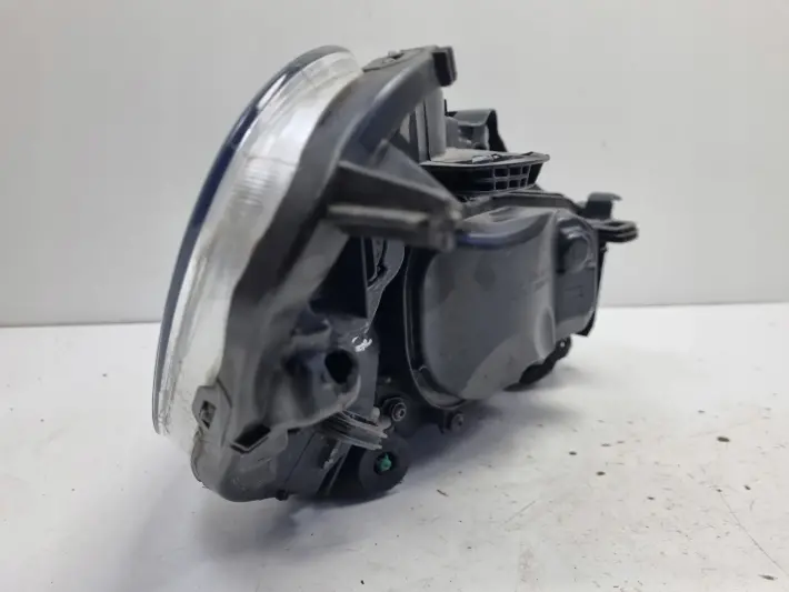 Volvo XC60 LIFT BI XENON SKRĘTNY PRZEDNIA LAMPA LEWA lewy przód 31698808