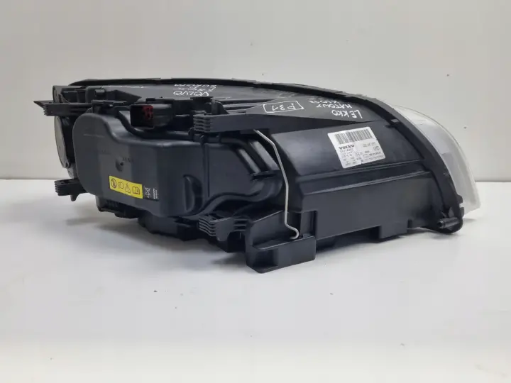 Volvo S80 II V70 III XC70 PRZEDNIA LAMPA LEWA LEWY PRZÓD XENON 31214347