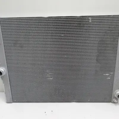 BMW F10 M5 4.4 CHŁODNICA WODY płynu cieczy NOWA S63B44B