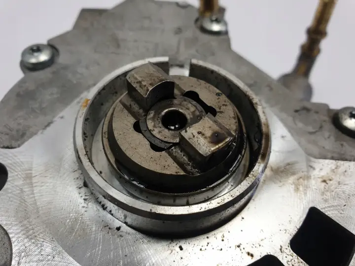 Range Rover Sport II 3.0 D POMPA VACUM wakum