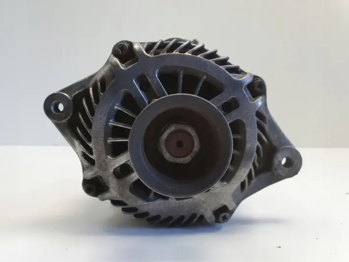 Subaru Legacy IV 2.0 B ALTERNATOR 23700AA521