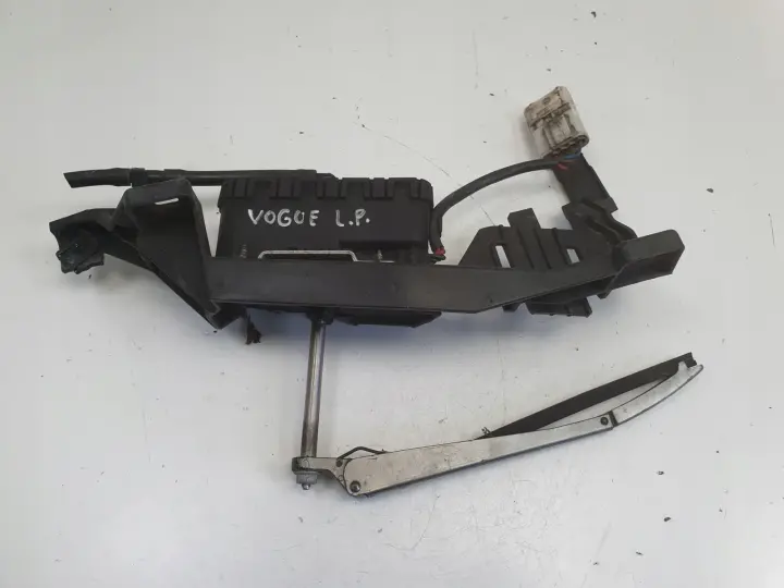 Range Rover Vogue L322 LEWY MECHANIZM WYCIERACZKI LAMPY 1301329336