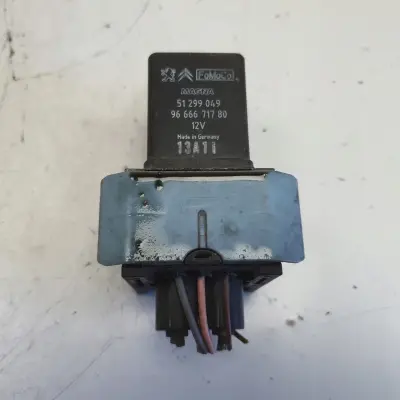 Volvo S60 II V60 I Ford C-MAX Peugeot PRZEKAŹNIK ŚWIEC ŻAROWYCH 9666671780