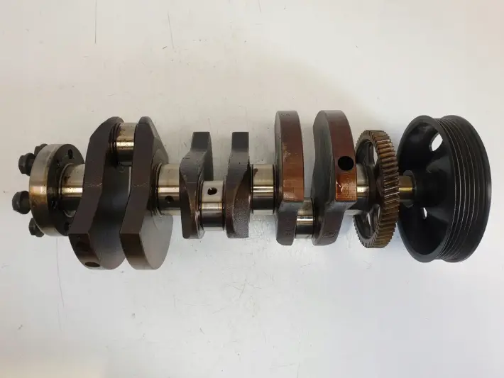 VW Polo IV 1.2 12V WAŁ KORBOWY AZQ 64KM