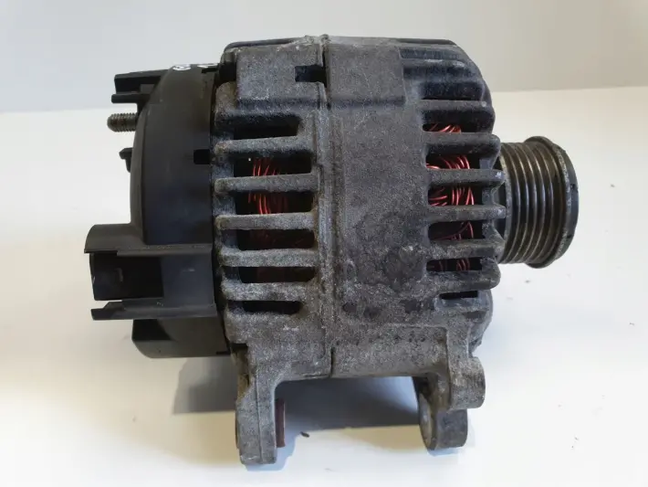 VW Golf V 1.9 TDI ALTERNATOR valeo 06F903023C 140A