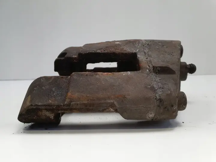 Audi A6 C6 3.0 TDI ZACISK HAMUCLOWY prawy przód PASAŻERA ATE 974