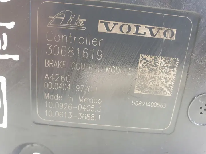 Volvo V70 III S80 II POMPA ABS hamulcowa 30681619