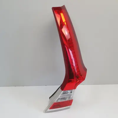 Volvo V70 III 13-16r LIFT TYLNIA LAMPA PRAWA PRAWY TYŁ