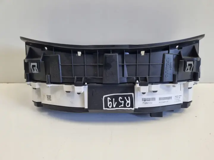 Volvo V40 II lift LICZNIK ZEGARY Europa 31453103