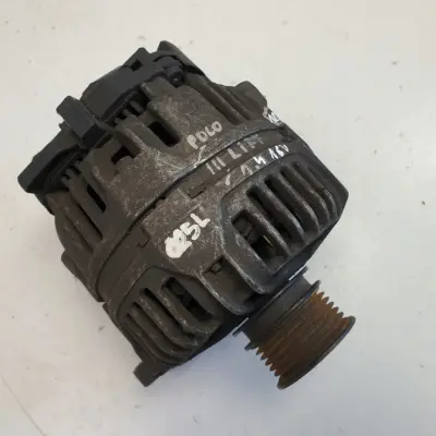 VW Polo III 1.4 16V ALTERNATOR 037903025L