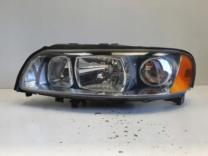 Volvo S60 I V70 II LIFT PRZEDNIA LAMPA LEWA lewy przód EUROPA 30698835