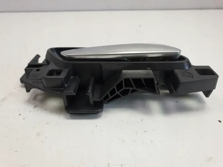 Opel Corsa F 1.2 12V KLAMKA WEWNĘTRZNA prawy przód