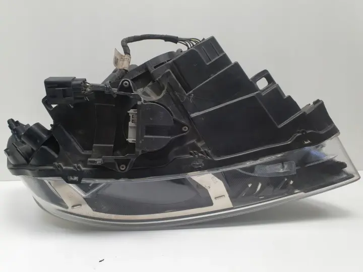 Volvo V60 S60 II LIFT PRZEDNIA LAMPA LEWA lewy przód XENON SKRĘTNY 31353284