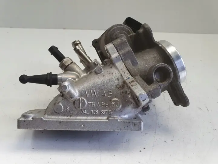 Audi A6 C7 2.0 TDI PRZEPUSTNICA 04L128063T