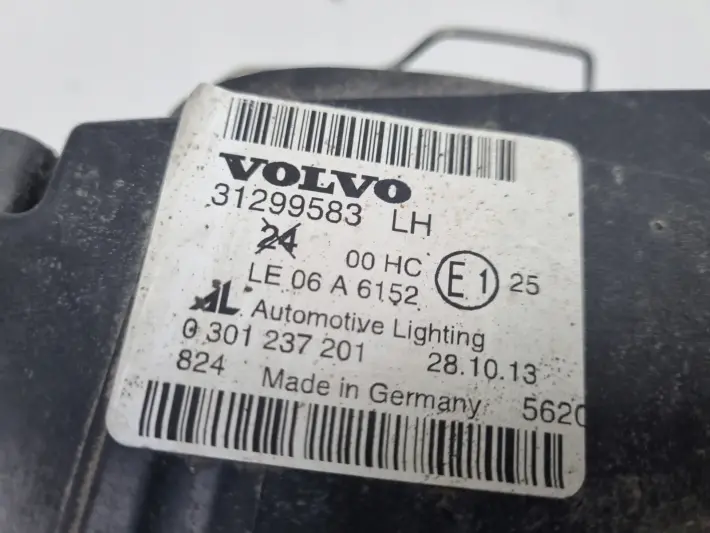Volvo S40 II V50 LIFT PRZEDNIA LAMPA LEWA lewy przód 31299583 ZWYKŁA ŁADNA