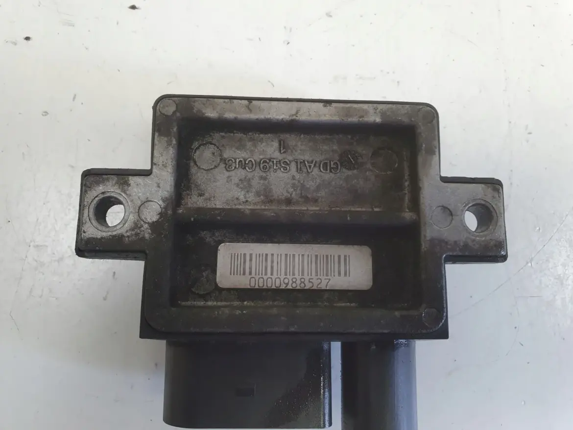BMW E46 2.0 D PRZEKAŹNIK ŚWIEC ŻAROWYCH 7786821