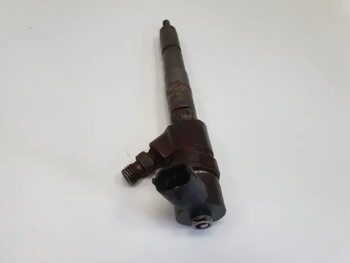 Opel Vectra C 1.9 CDTI 16V WTRYSKIWACZ wtrysk 0445110243