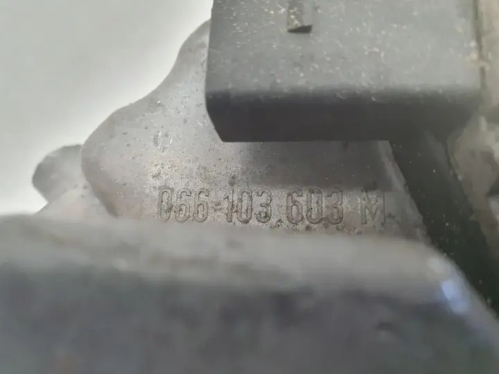 VW Golf IV 2.3 V5 MISKA OLEJOWA oleju 066103603M