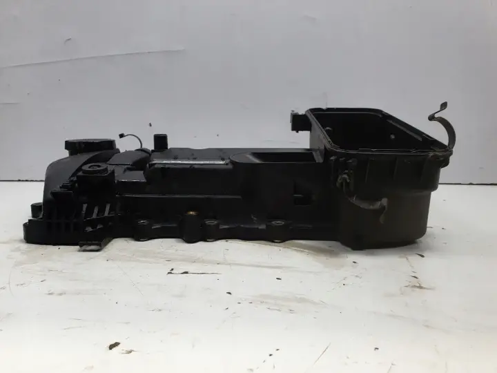 Toyota Aygo 1.0 12V POKRYWA ZAWORÓW 1KR