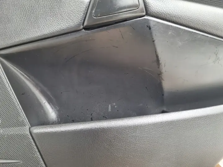 Volvo S60 I V70 II lift PRZEDNI BOCZEK DRZWI PRAWY PRZÓD europa 31111720