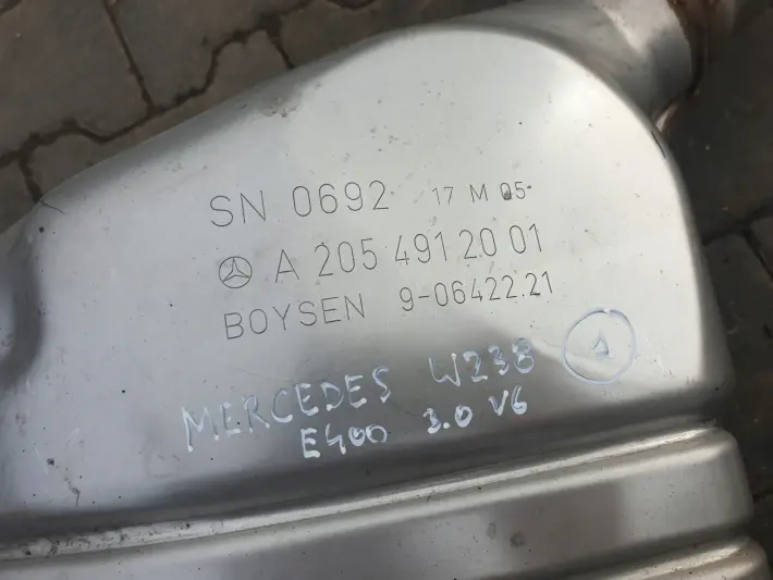 Mercedes W238 COUPE 3.0 V6 AMG TŁUMIK LEWY TYŁ