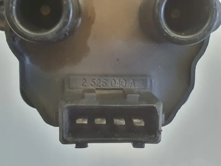 Citroen Saxo 1.1 CEWKA ZAPŁONOWA 2526040A