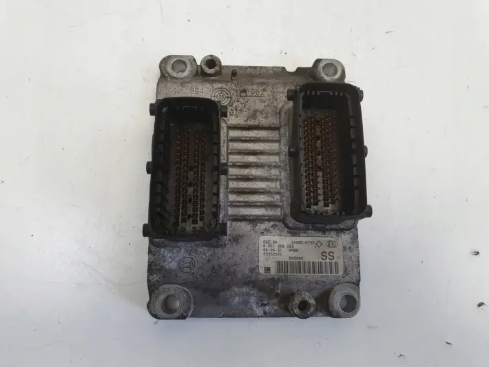 Opel Corsa C 1.2 16V STEROWNIK SILNIKA komputer 0261208253 SS