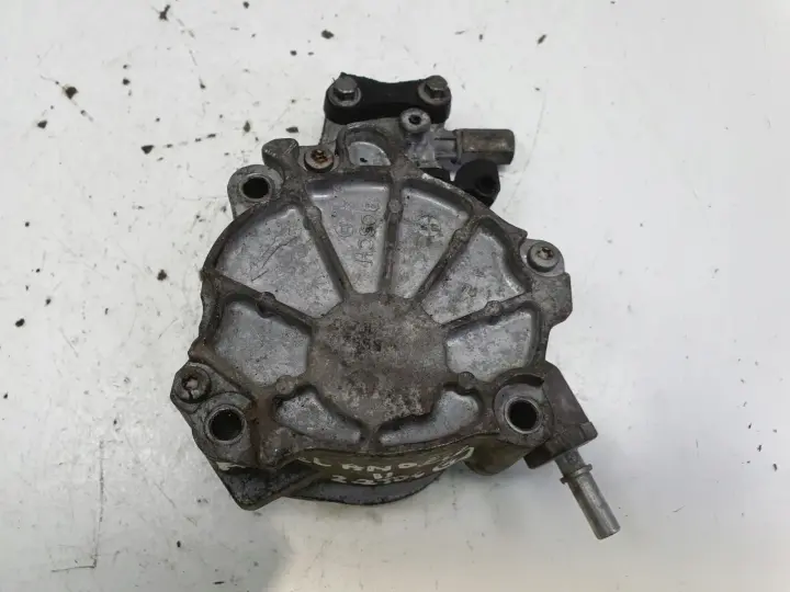 Land Rover Freelander II 2.2 TD4 POMPA VACUM wakum D171B-1A