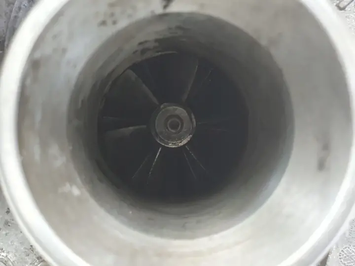 77733acec2fc5f65f1e4e12a61e6e665