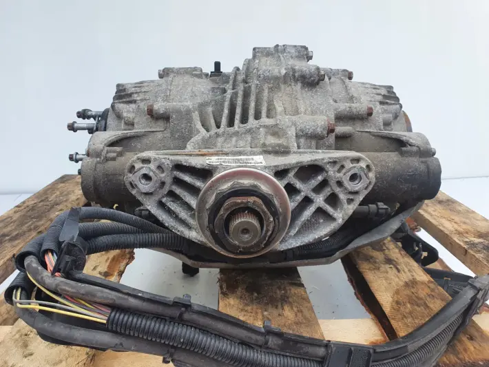 BMW X6 E71 X5 3.0 D TYLNY MOST TYŁ DYFER 7586025