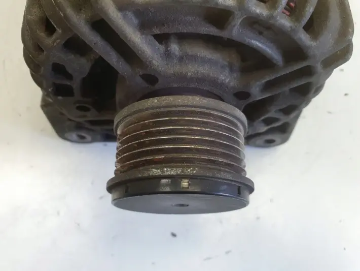 Renault Modus 1.5 DCi ALTERNATOR bosch 0124425071 120A