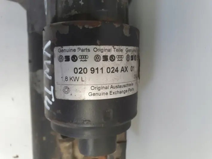 VW Transporter T4 1.9 TD ROZRUSZNIK Bosch 020911024AX 02B911023D