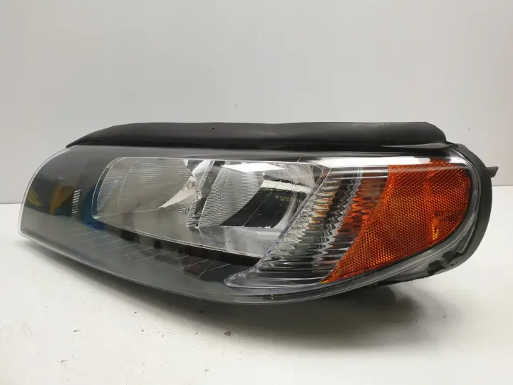 Volvo S80 II PRZEDNIA LAMPA LEWA lewy przód EUROPA