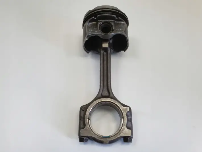 Renault Captur 1.3 TCe TŁOK KORBOWÓD