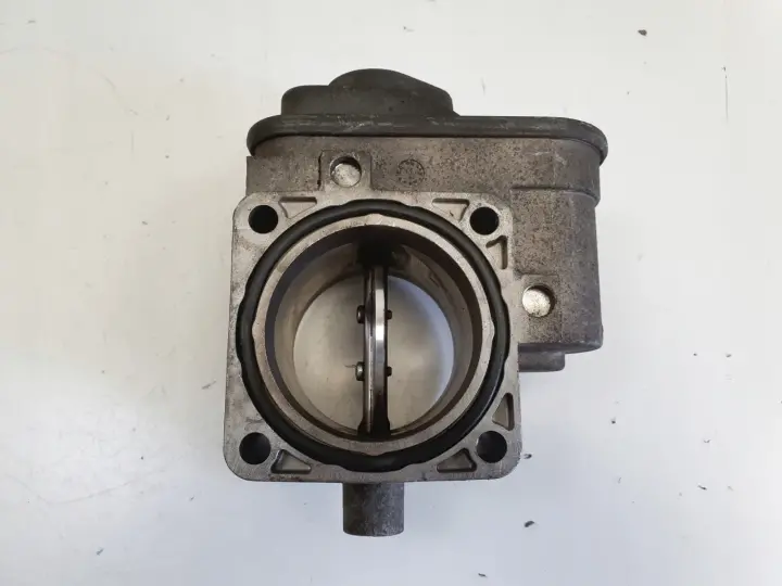 VW Bora 1.9 SDI PRZEPUSTNICA 038128063C