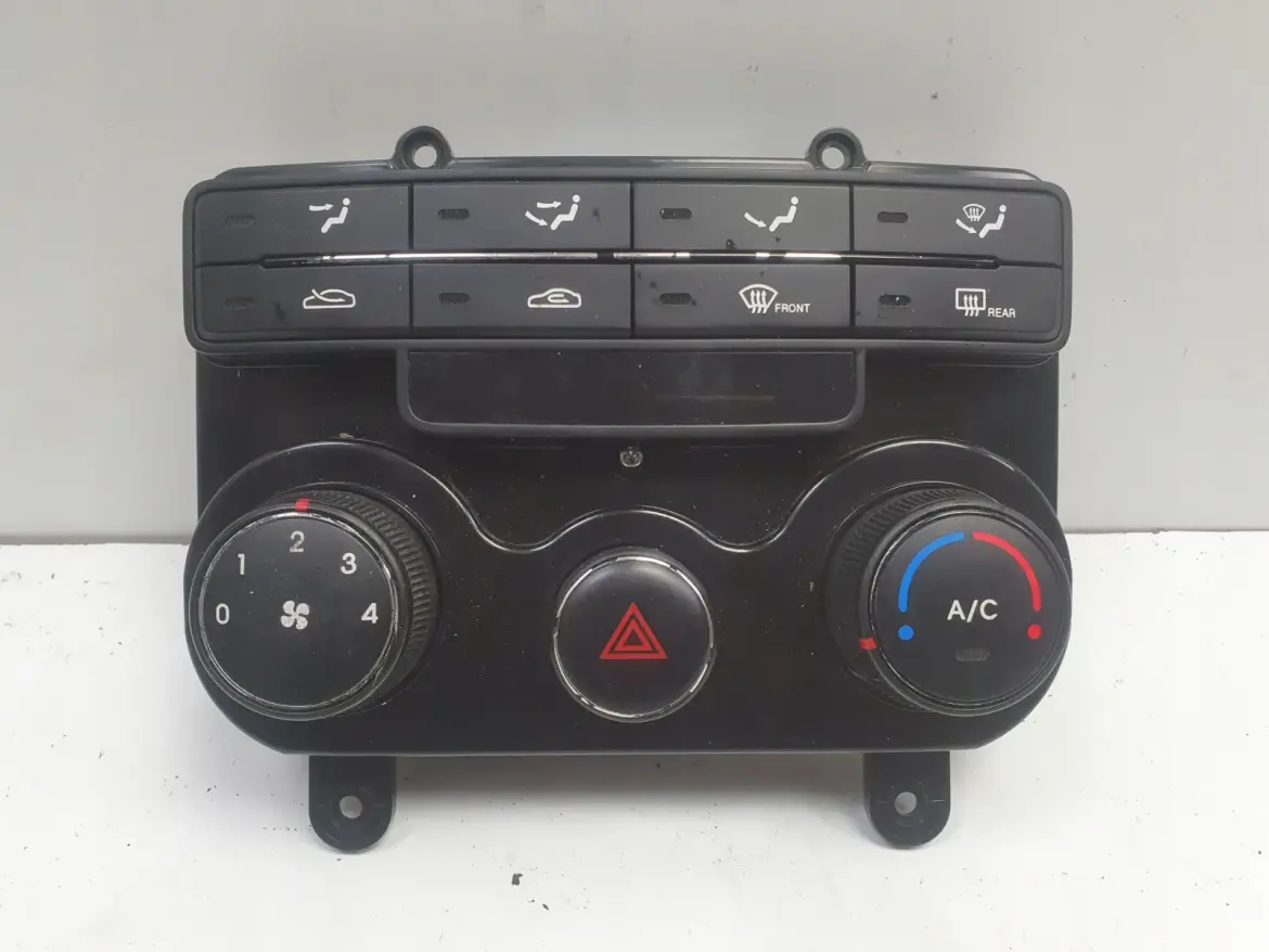 Hyundai i30 PANEL KLIMATYZACJI Nawiewu 97250-2LXXX