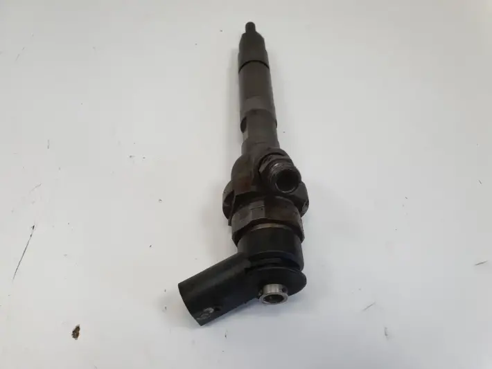 BMW E87 E90 E91 2.0 D WTRYSKIWACZ wtrysk 0445110289