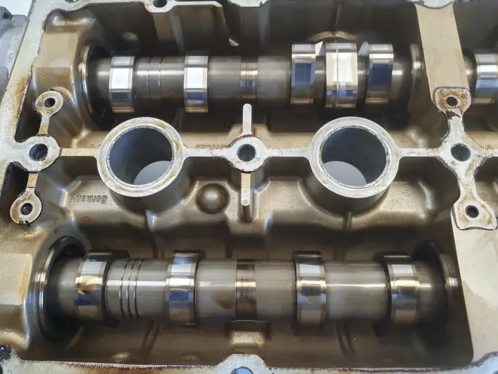 VW Golf VI 1.4 TSI GŁOWICA CYLINDRÓW wałki 03C103358BA