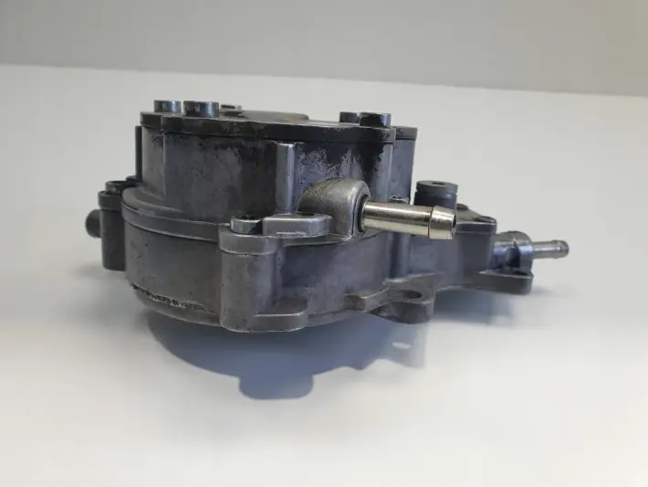 VW Golf V 1.9 TDI POMPA VACUM wakum 038145209A