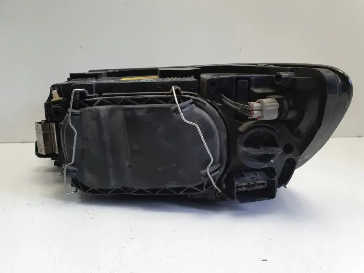 Volvo S40 II V50 PRZEDNIA LAMPA PRAWA prawy przód EUROPA 30678913