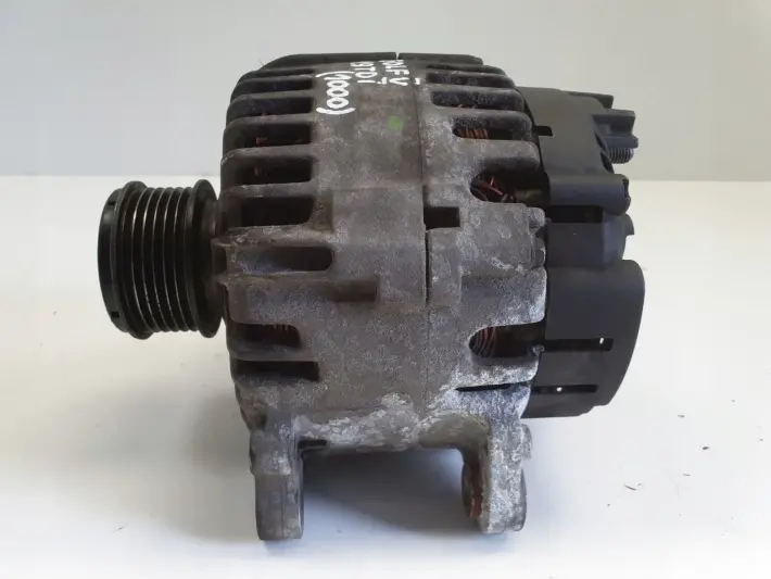 VW Golf V 1.9 TDI ALTERNATOR valeo 06F903023C 140A