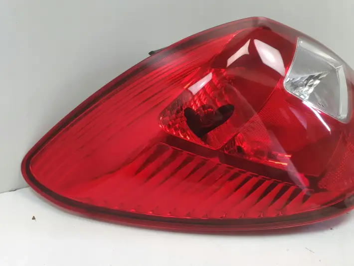 Opel Corsa D 5 drzwi TYLNA LAMPA LEWA lewy tył kierowcy 89038958