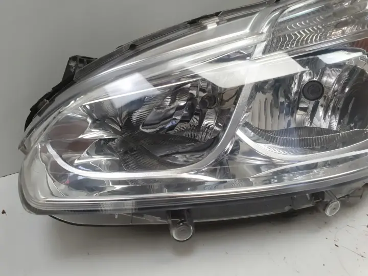 Peugeot 208 I PRZEDNIA LAMPA LEWA lewy przód anglik