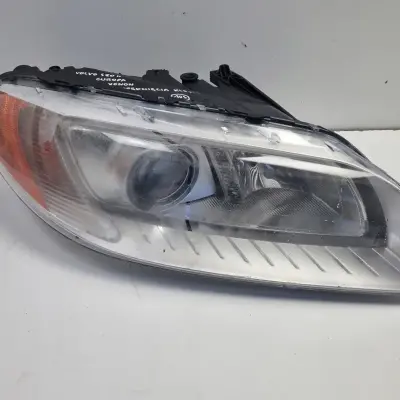 Volvo S80 II V70 III 06-16r PRZEDNIA LAMPA PRAWA PRAWY PRZÓD xenon 31214348