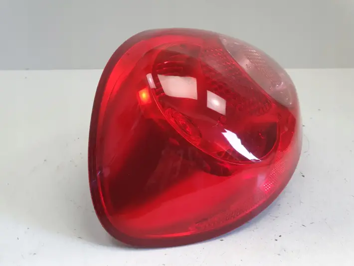 Toyota Aygo I TYLNA LAMPA LEWA lewy tył kierowcy