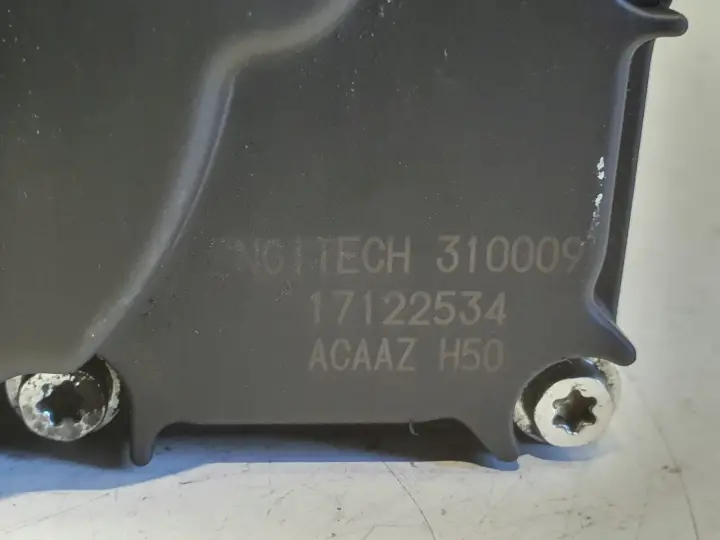 Audi A3 8L 1.6 8V PRZEPUSTNICA ENGITECH 310009