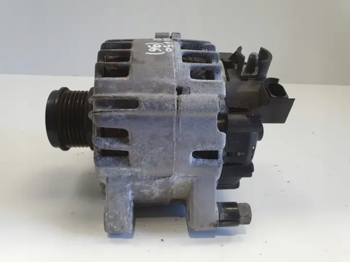 Volvo S40 II V50 1.6 D ALTERNATOR valeo 30659390 150A
