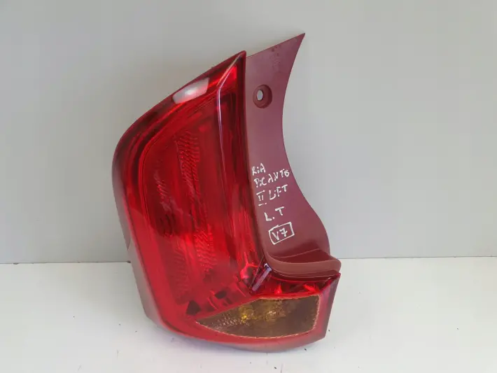 Kia Picanto II lift 11-17r TYLNIA LAMPA LEWA LEWY TYŁ 92402-1Y0