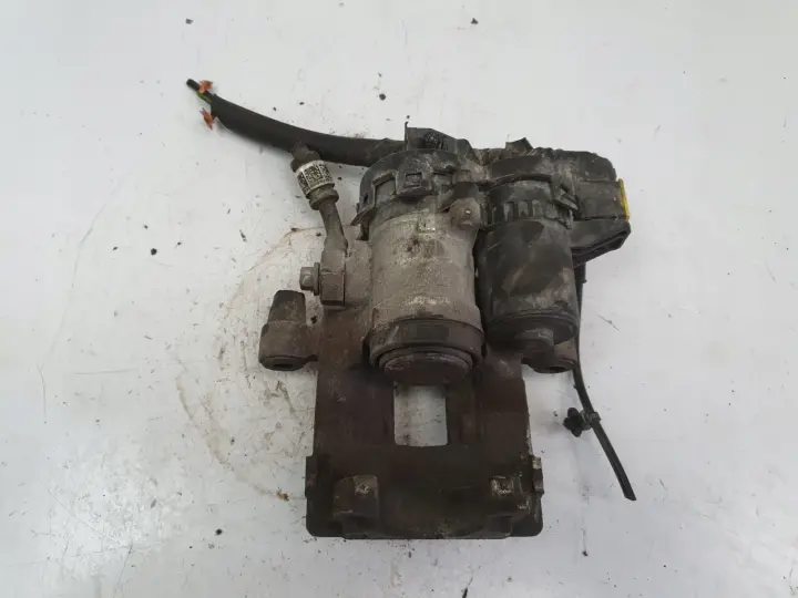 Volvo XC60 II XC90 II TYLNY ZACISK HAMULCOWY prawy tył 31687555 32217364